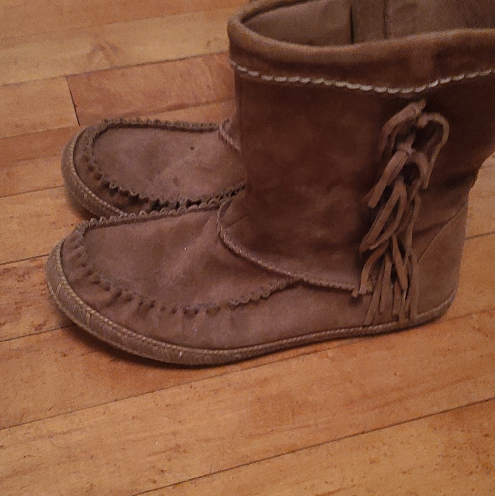 Ugg native American style boots